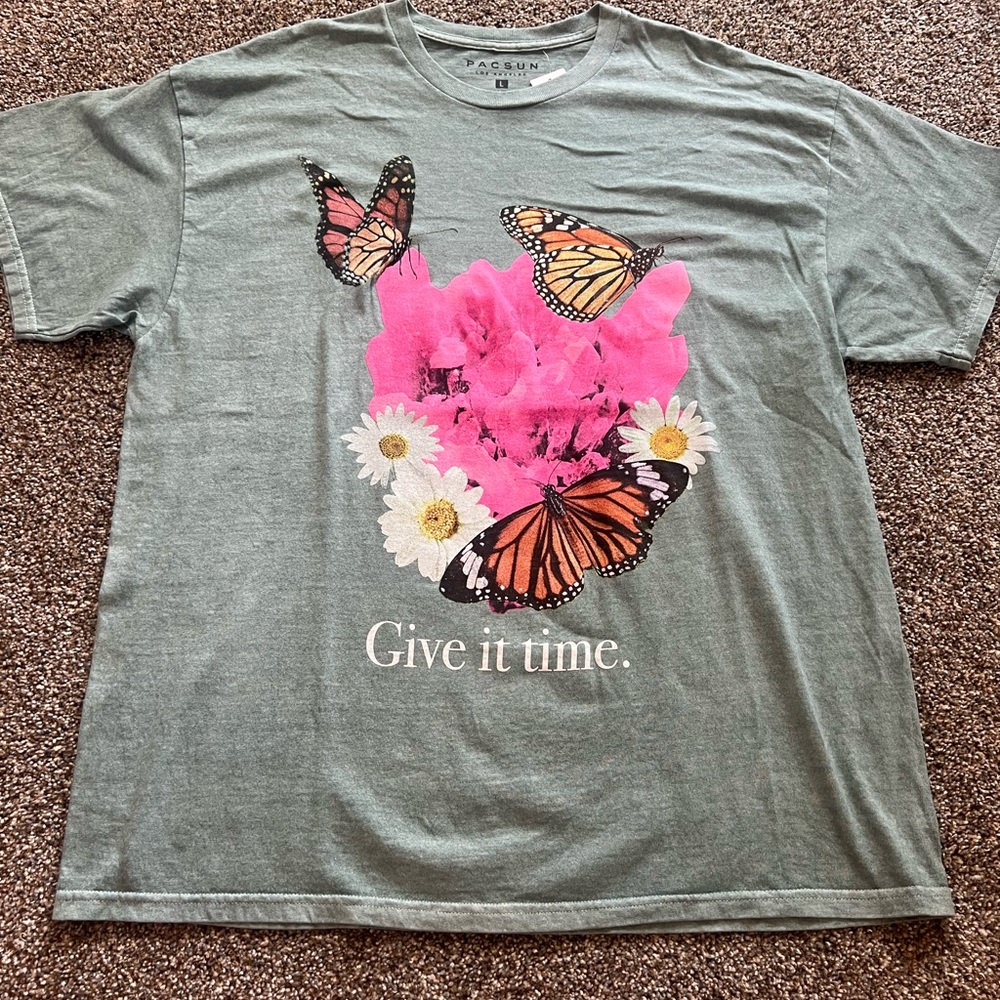 PacSun Gray and Pink Butterfly Short Sleeve Tee